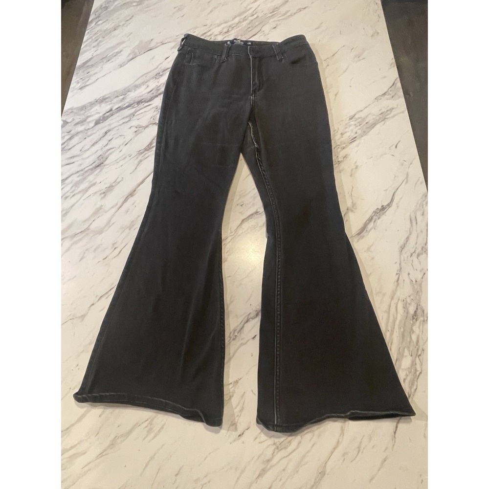 Hollister Women's  Black Jeans Size 6. High-Rise Flare 29w.